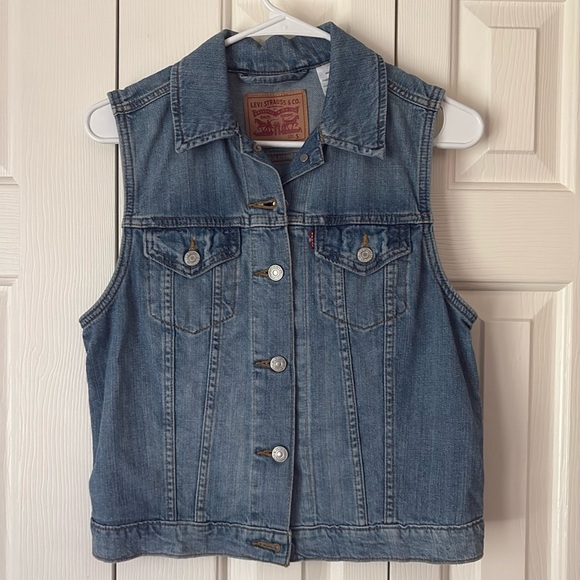 Levi’s Denim button down vest - Picture 1 of 5